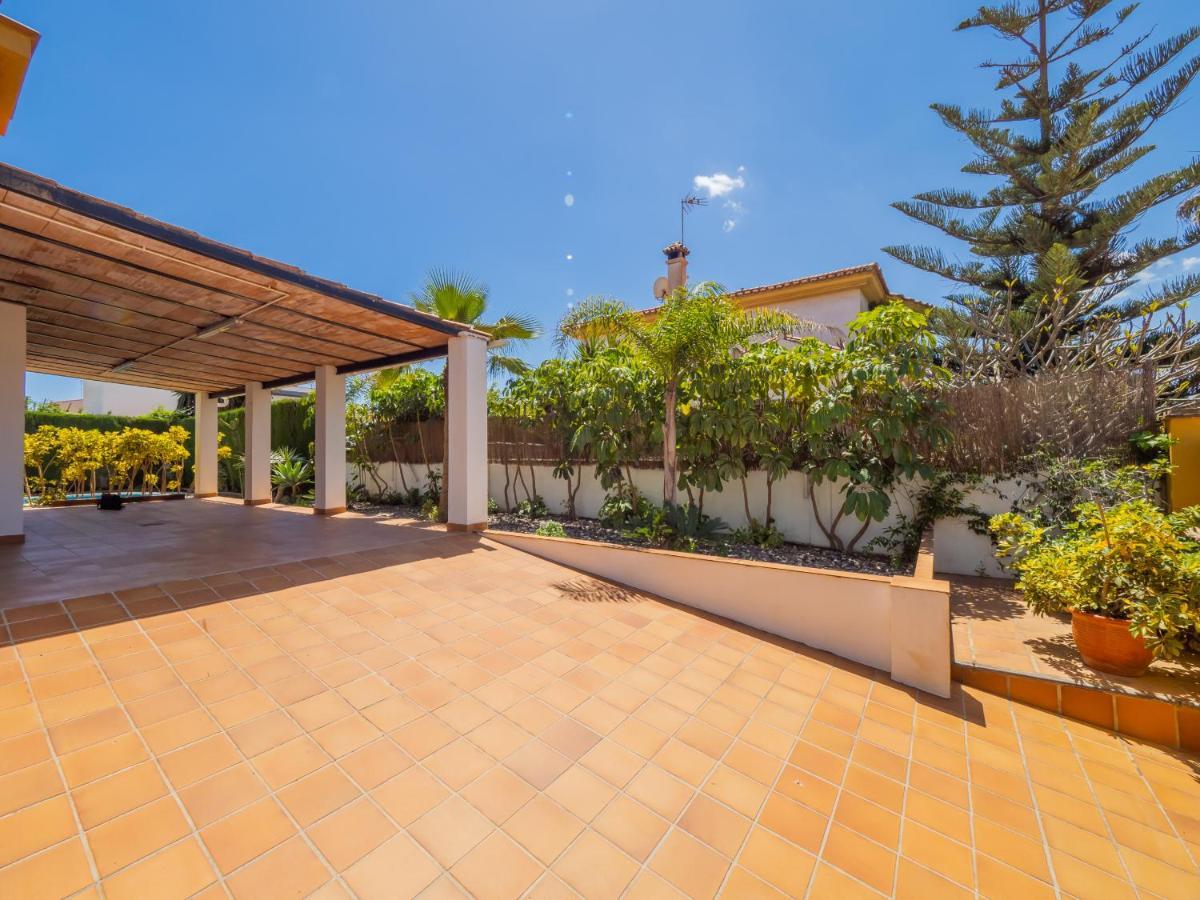Willa Cubo's Yedra Guadalmar Malaga